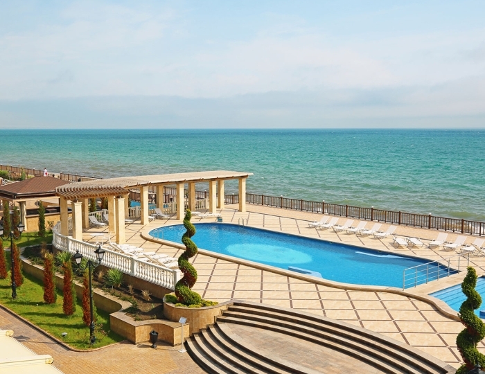 Открытый бассейн - Отель Ribera Resort & SPA / Рибера Резорт & СПА
